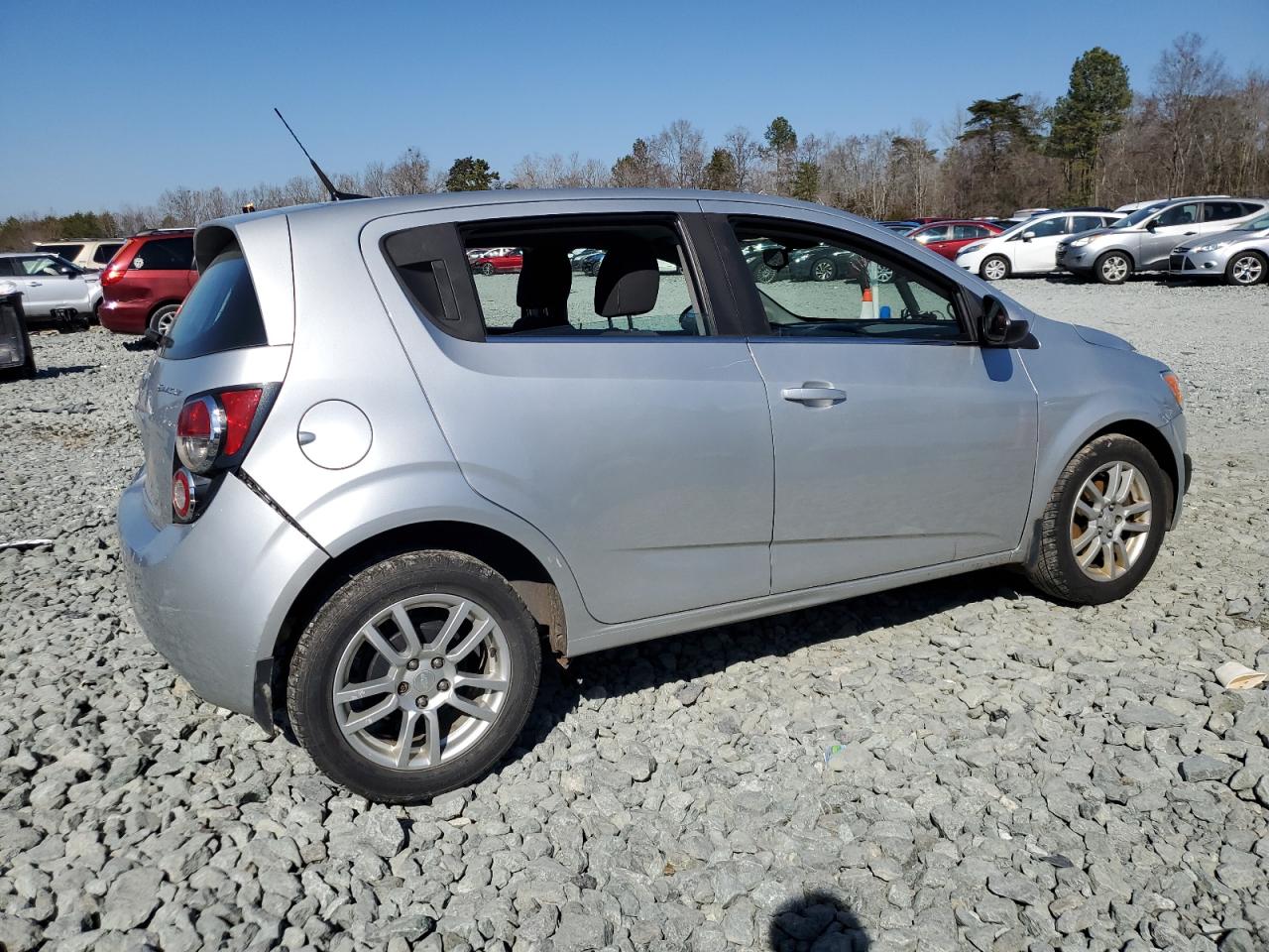 2013 Chevrolet Sonic - Image 3