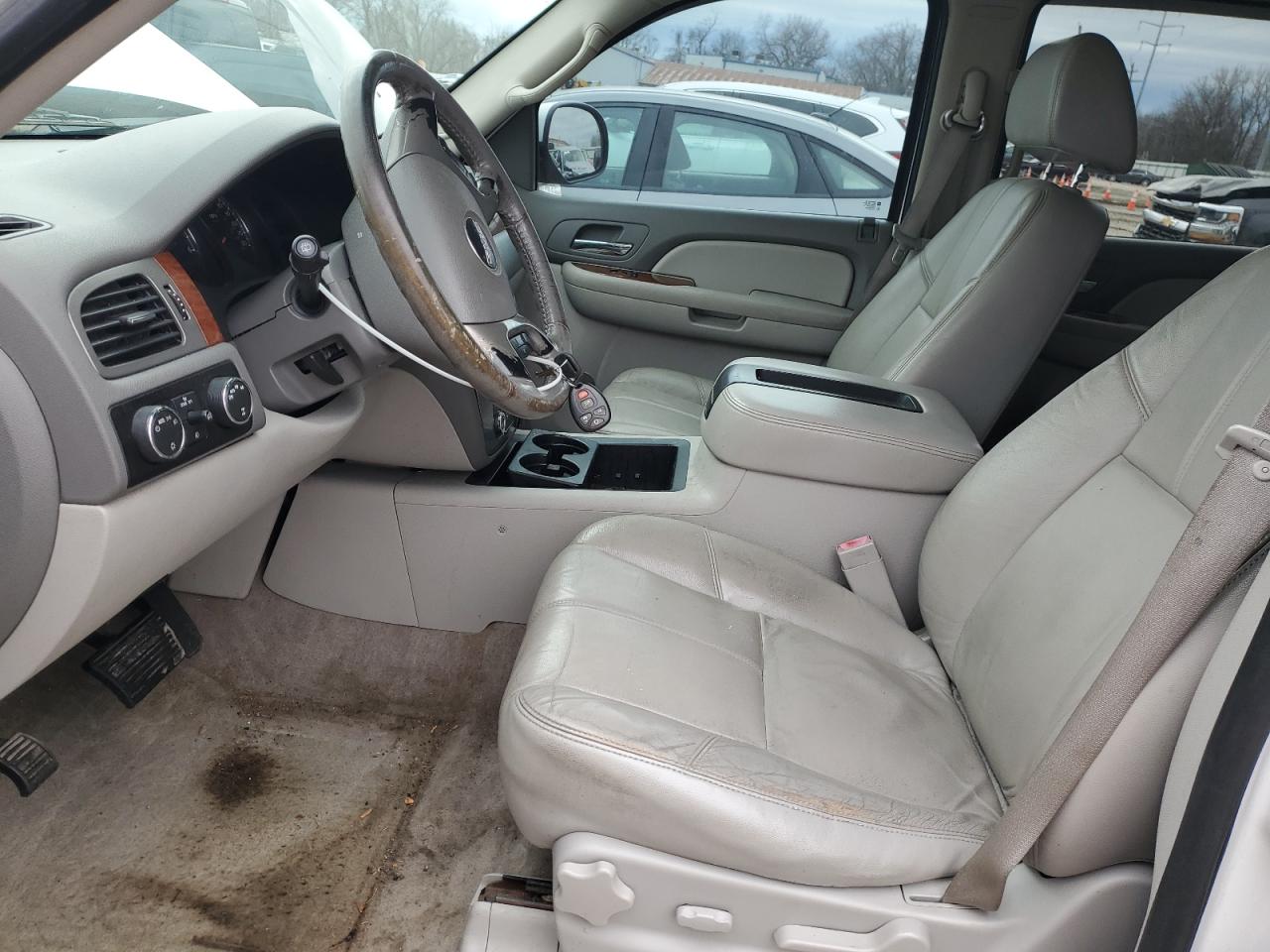 2008 GMC Yukon - Image 7