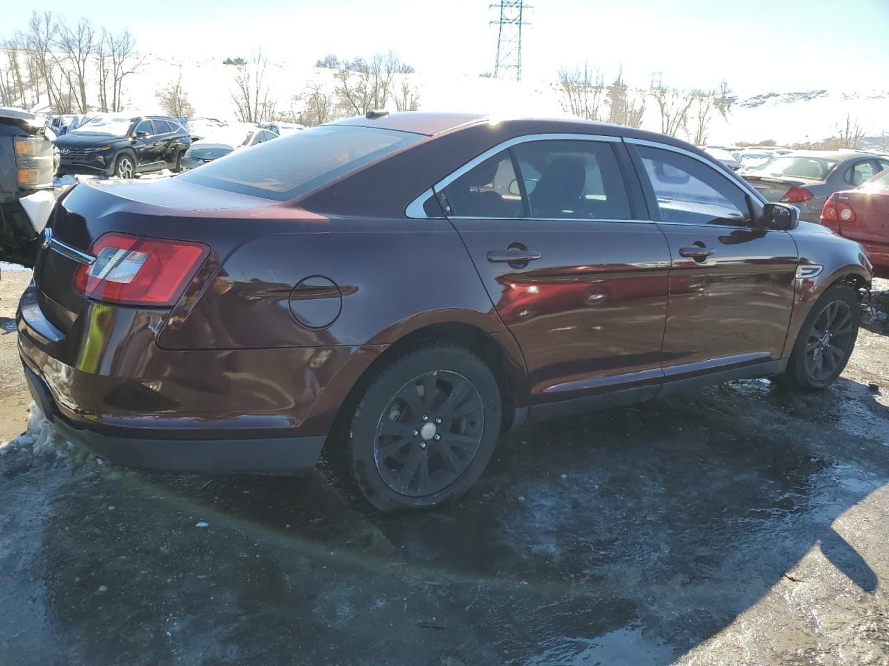 2010 Ford Taurus - Image 3
