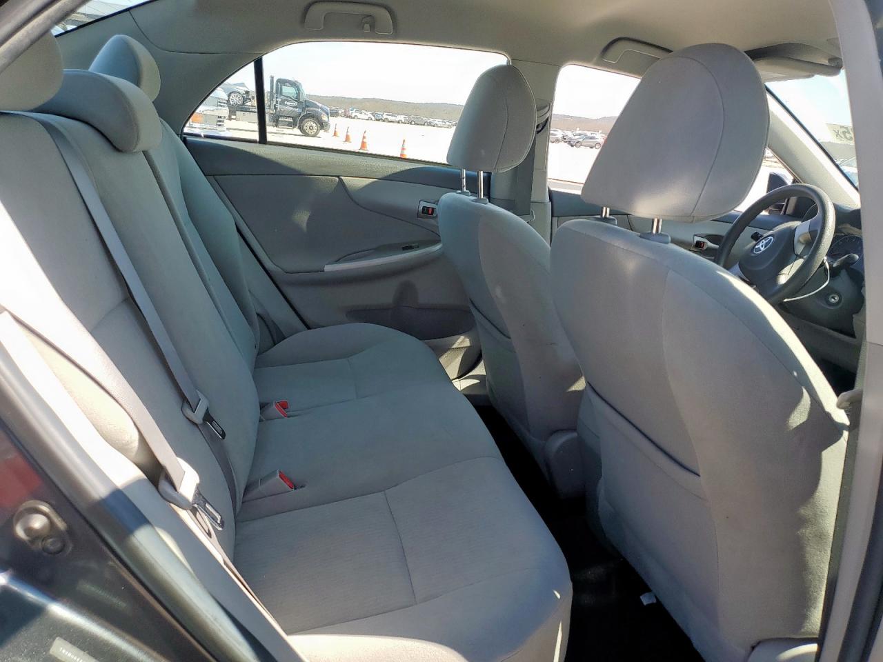 2010 Toyota Corolla - Image 10