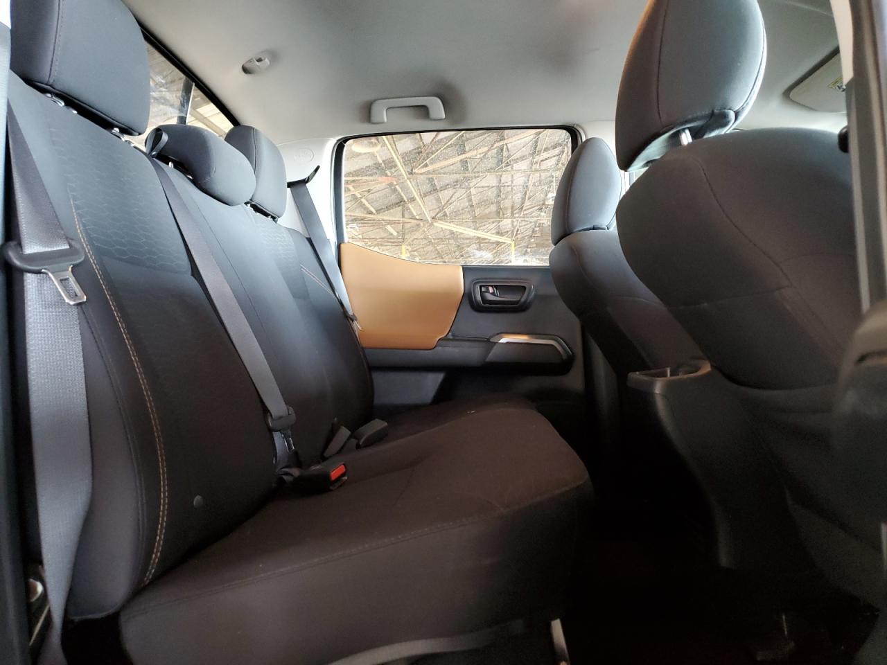 2017 Toyota Tacoma - Image 10