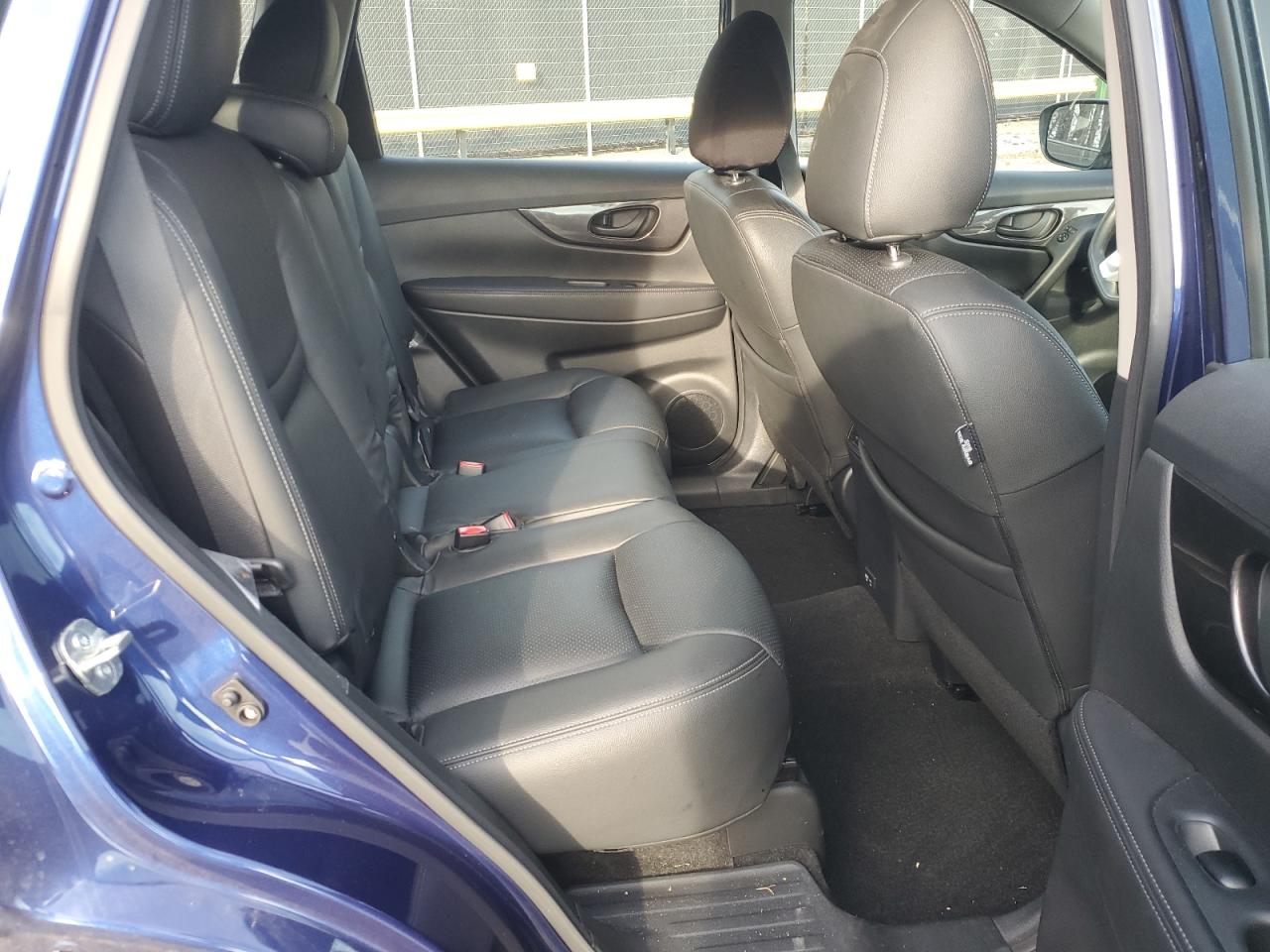 2020 Nissan Rogue - Image 11