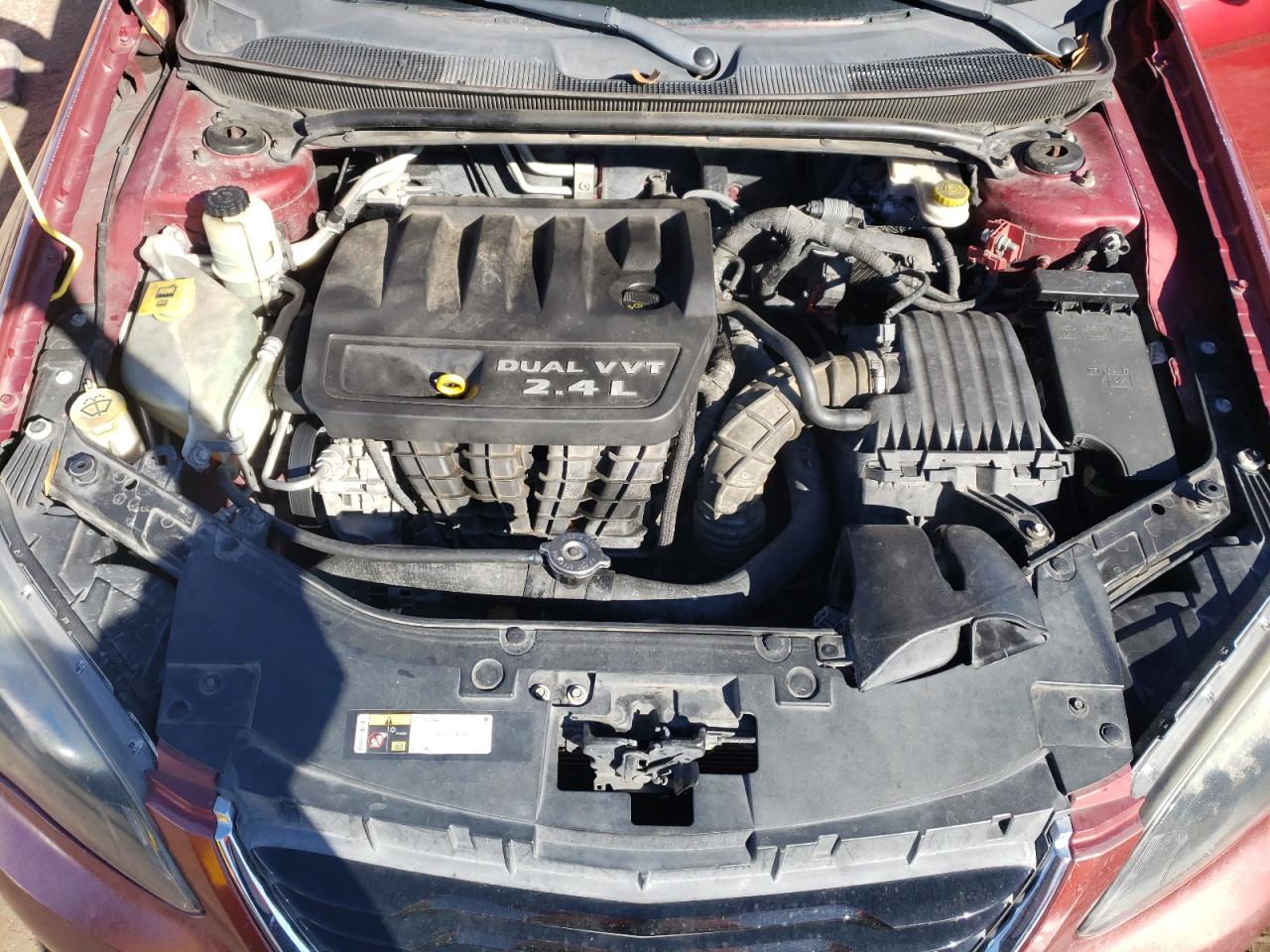 2014 Chrysler 200 - Image 11