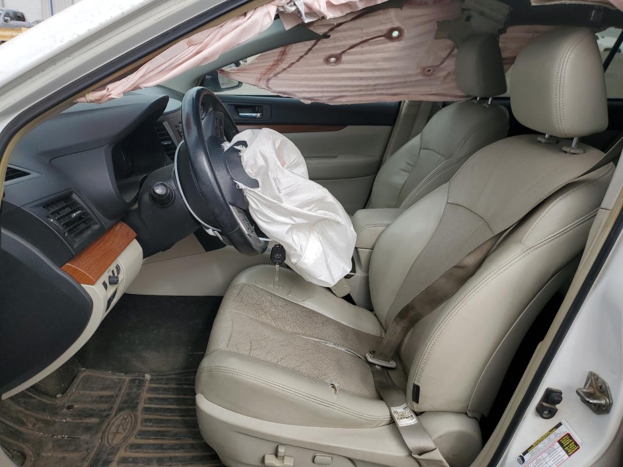 2014 Subaru Outback - Image 7