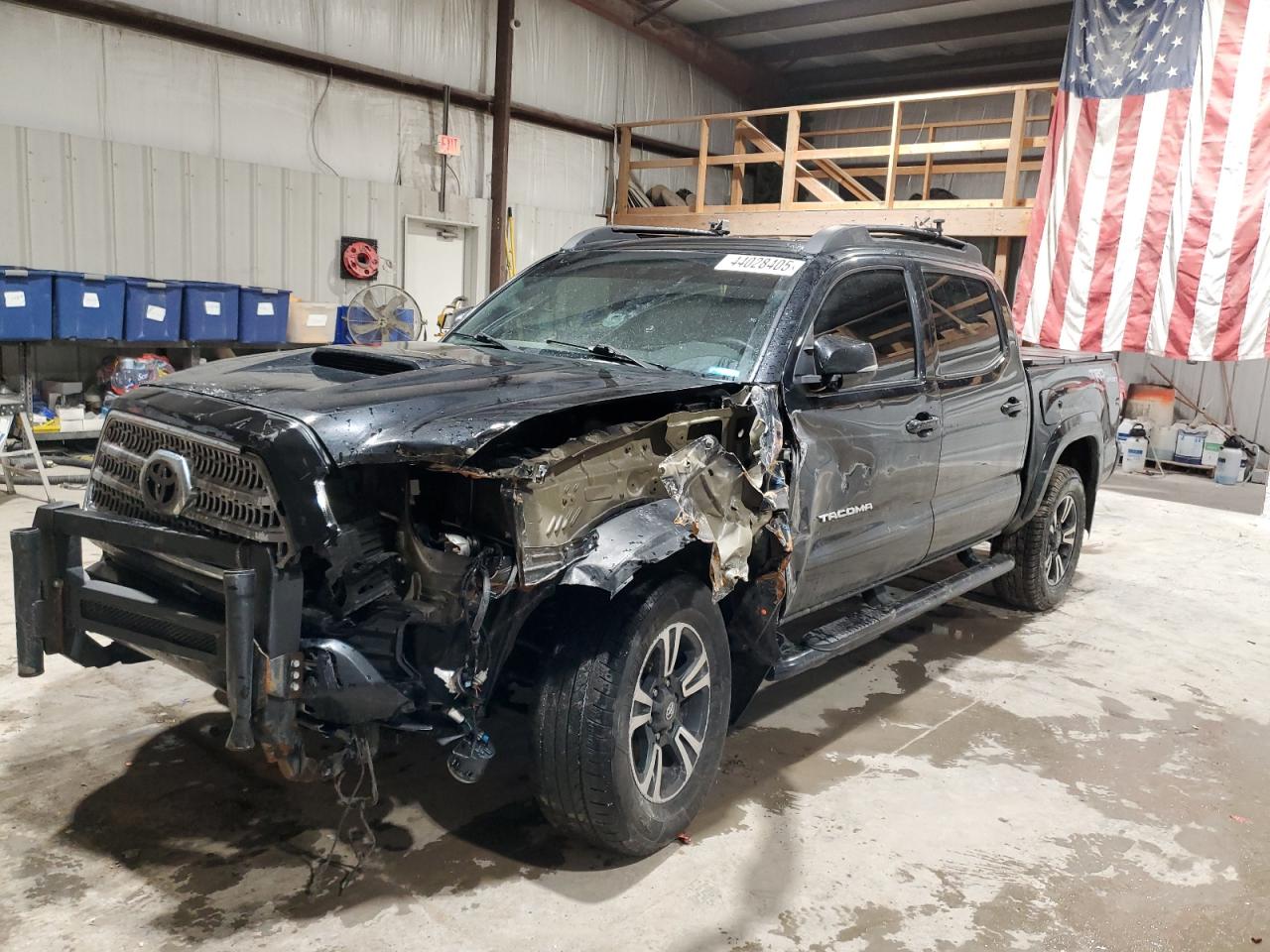 2016 Toyota Tacoma Double Cab на продаже в Sikeston, MO - Front End