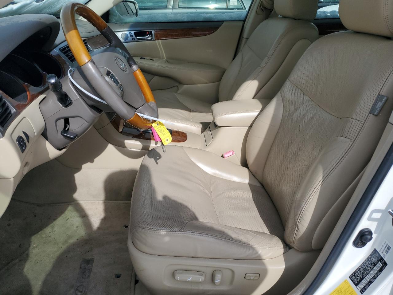 2005 Lexus ES - Image 7