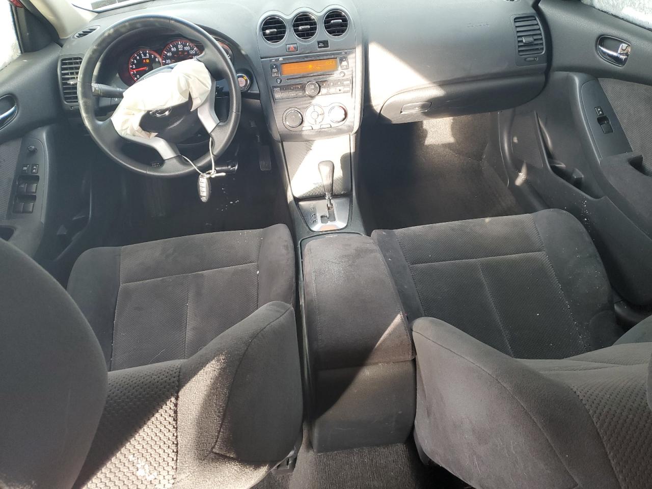 2009 Nissan Altima - Image 8