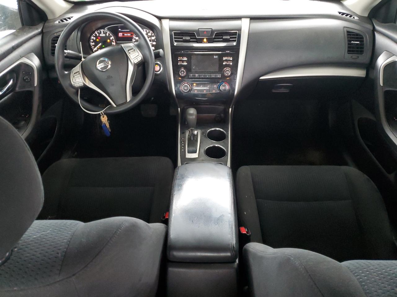 2015 Nissan Altima - Image 8