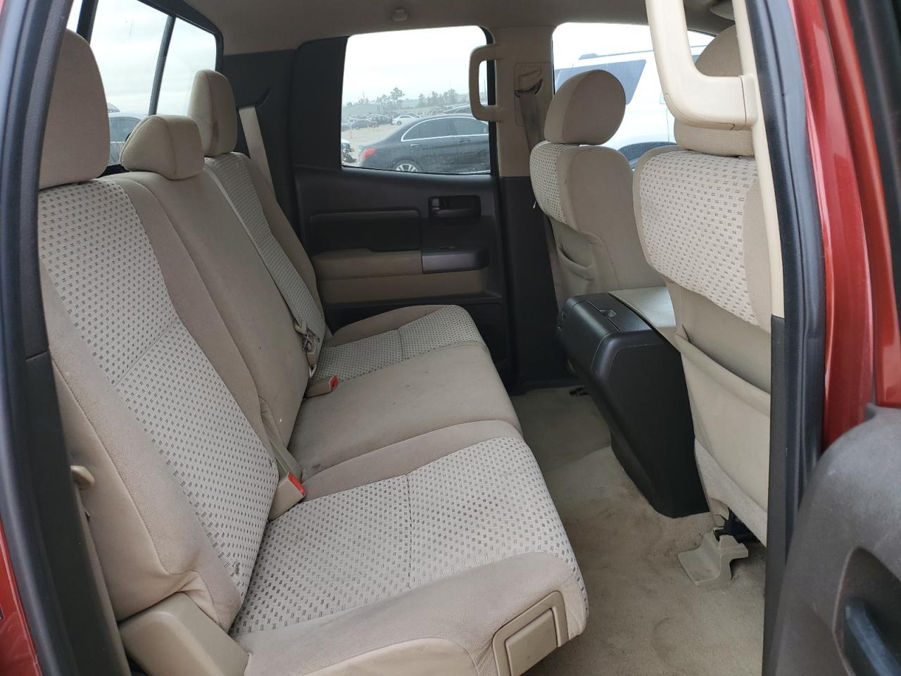 2010 Toyota Tundra - Image 11