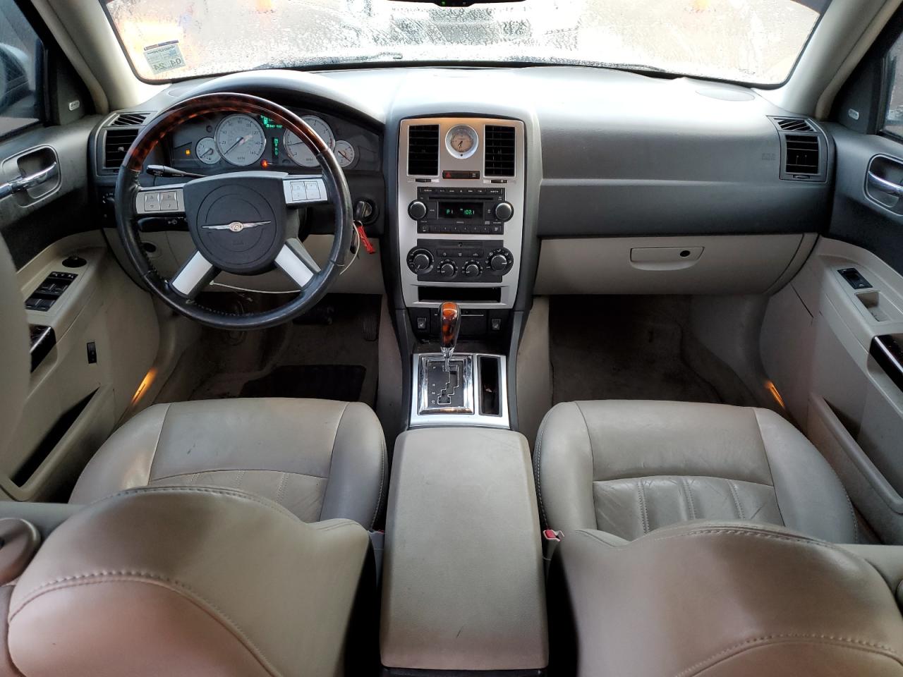 2006 Chrysler 300 - Image 8