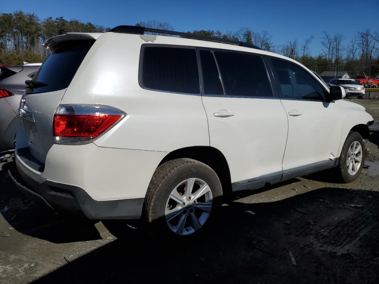 2013 Toyota Highlander - Image 3