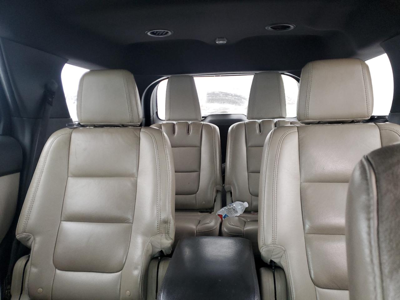 2013 Ford Explorer - Image 10