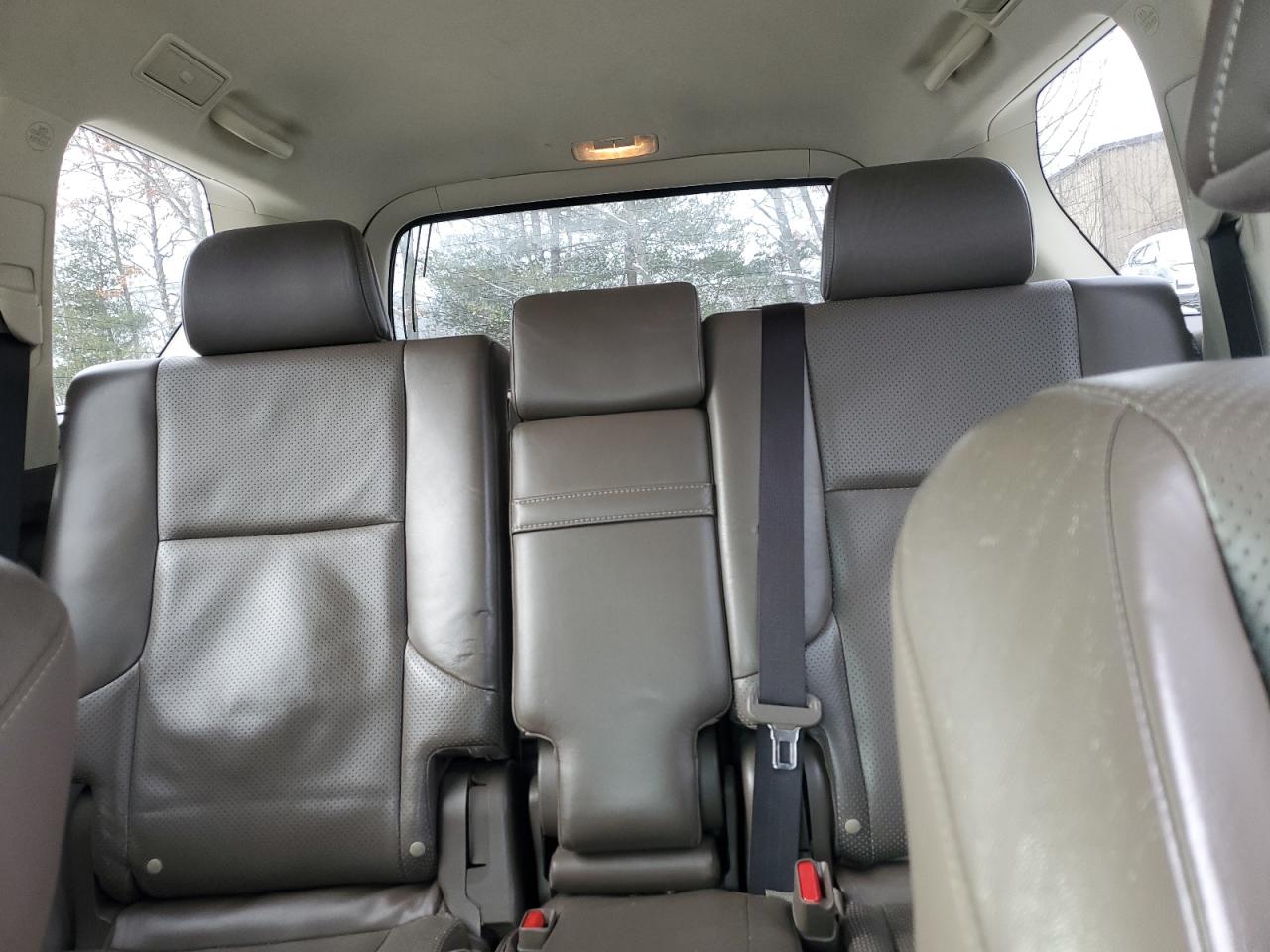 2012 Lexus GX - Image 10