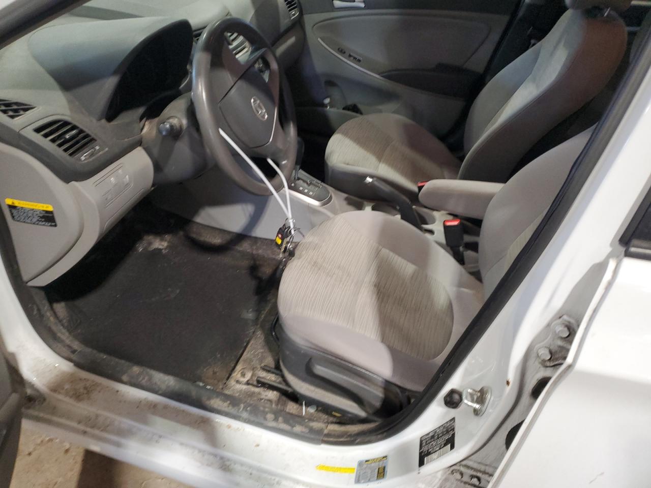2017 Hyundai Accent - Image 7