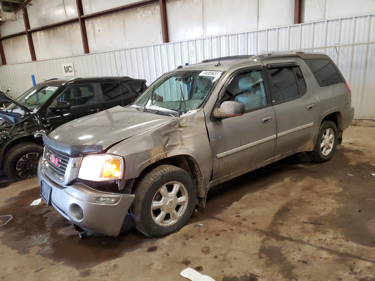2005 GMC Envoy - Image 1