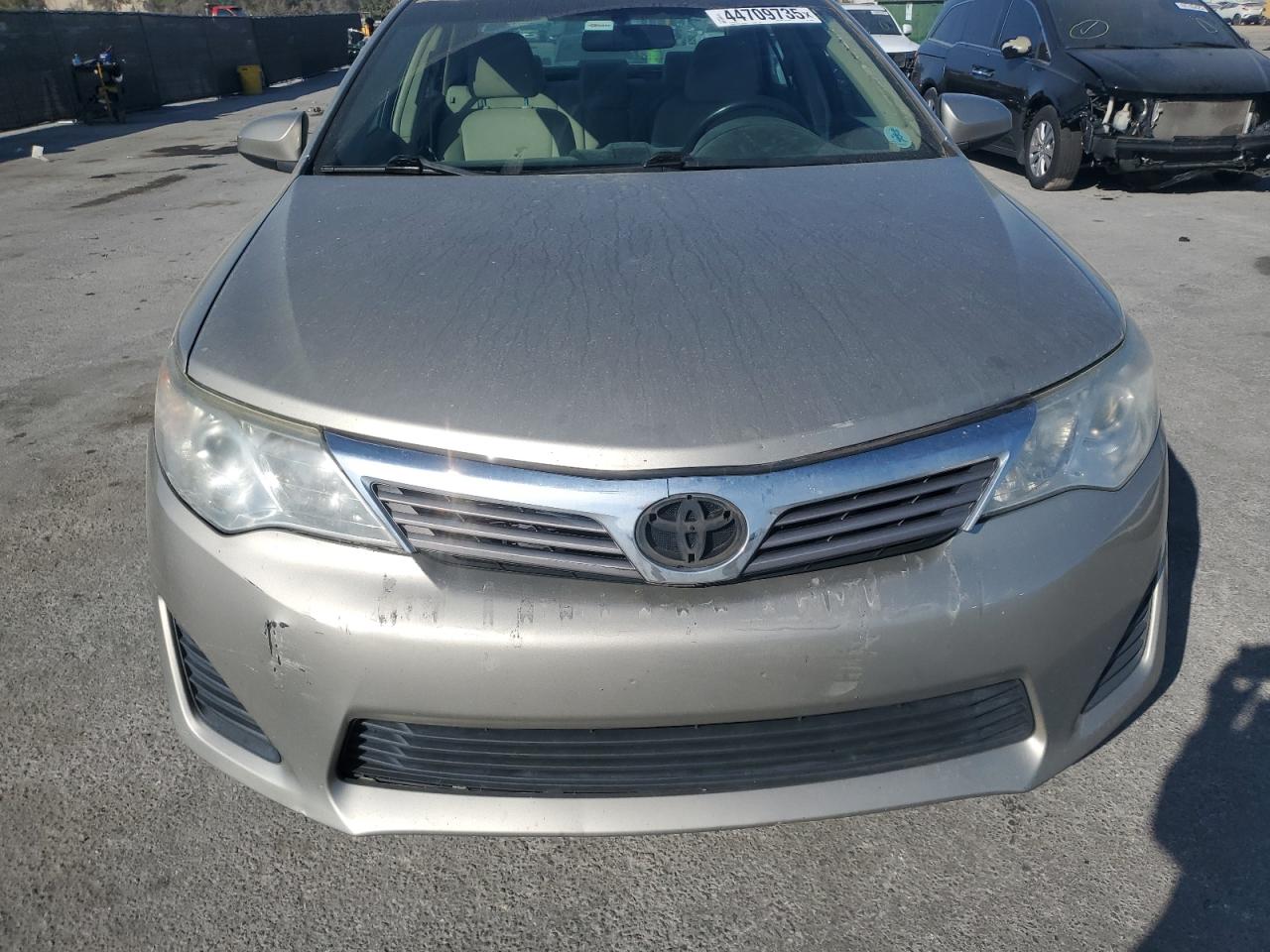 2014 Toyota Camry - Image 5