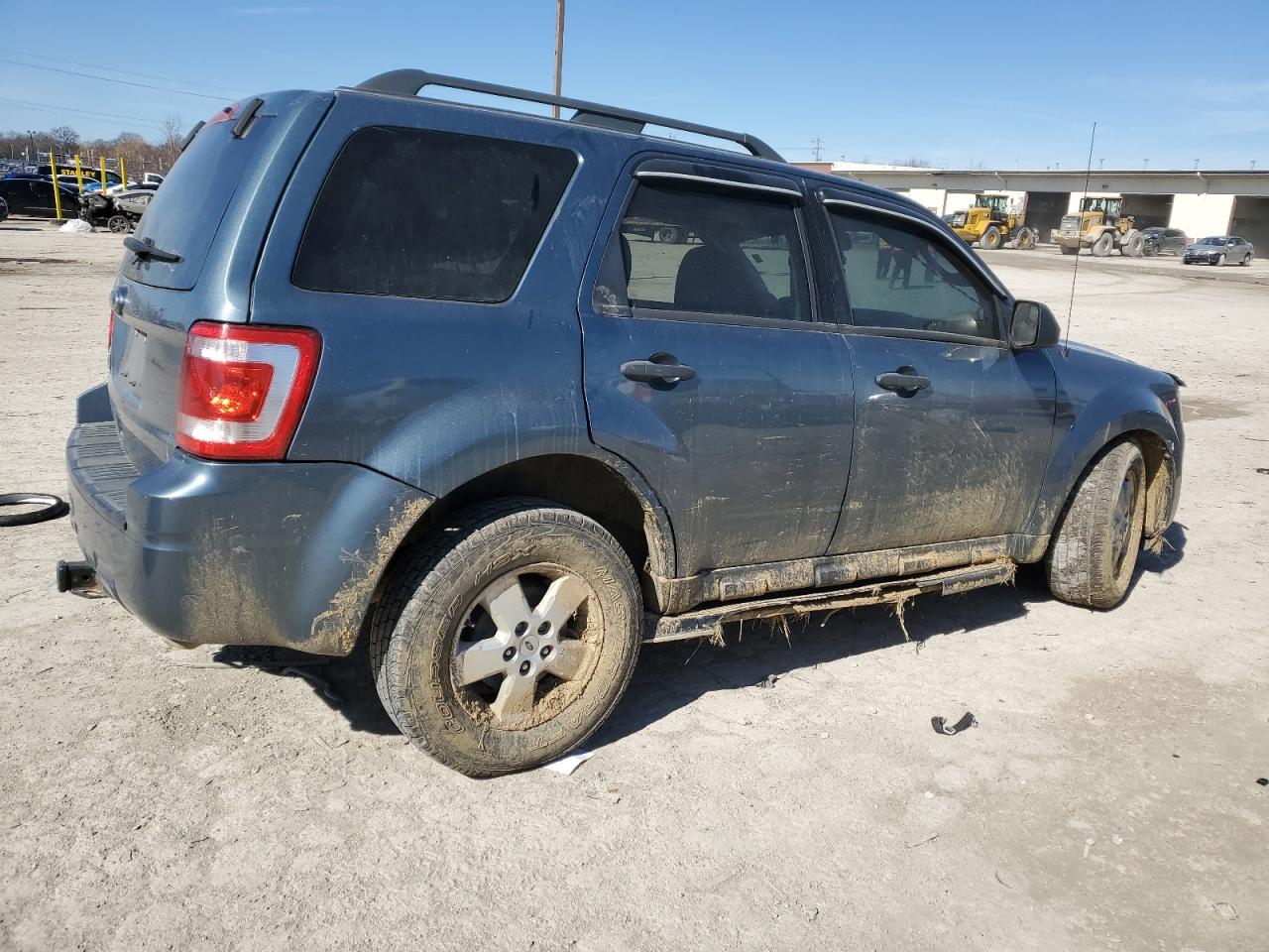 2010 Ford Escape - Image 3