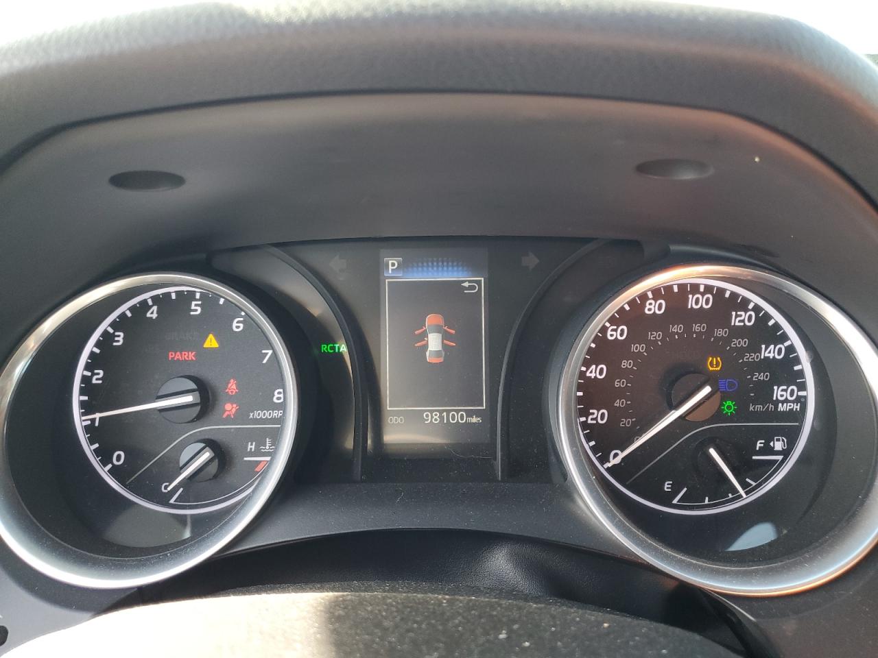 2018 Toyota Camry - Image 9