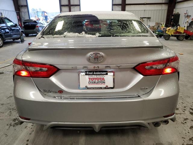  TOYOTA CAMRY 2018 Silver