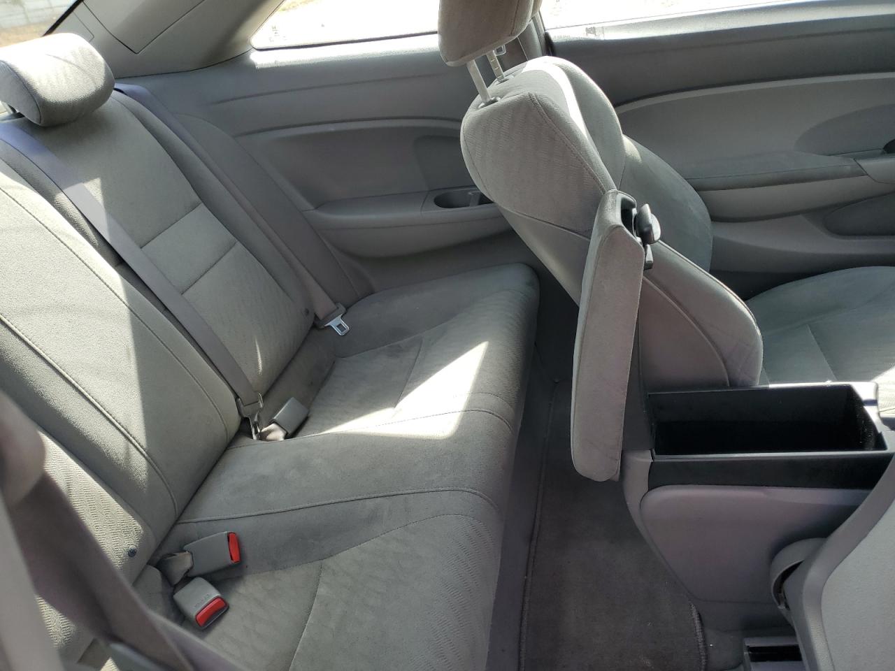 2010 Honda Civic - Image 10