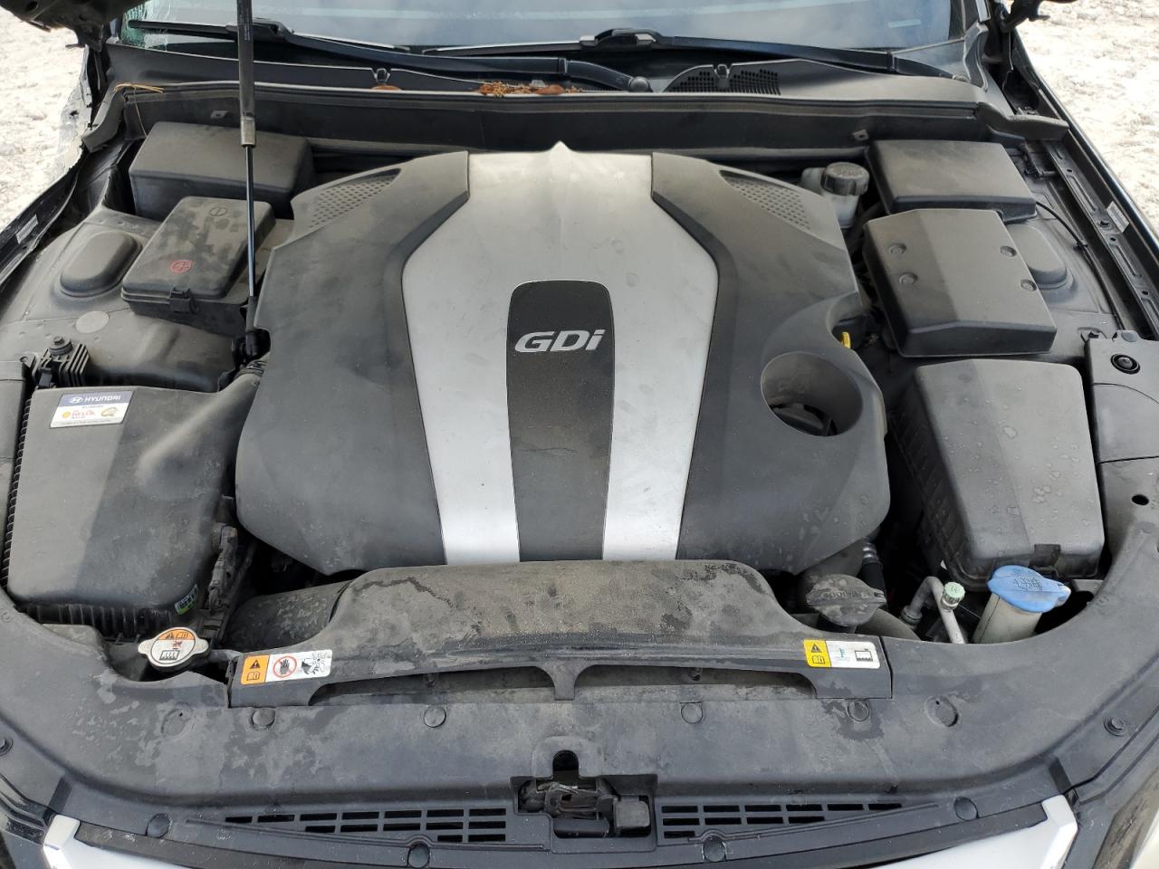 2013 Hyundai Genesis - Image 11