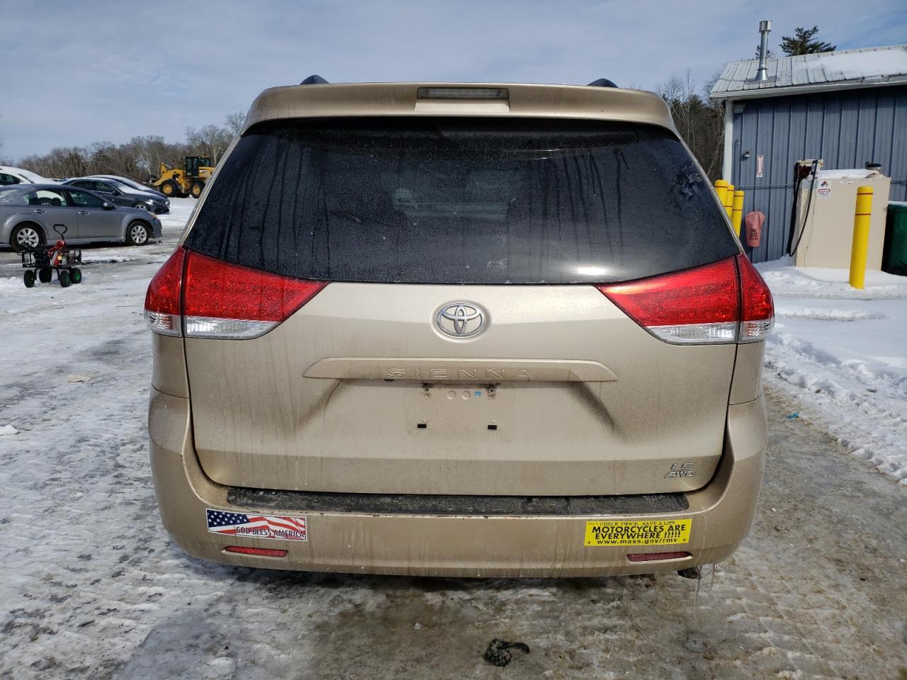 2013 Toyota Sienna - Image 6