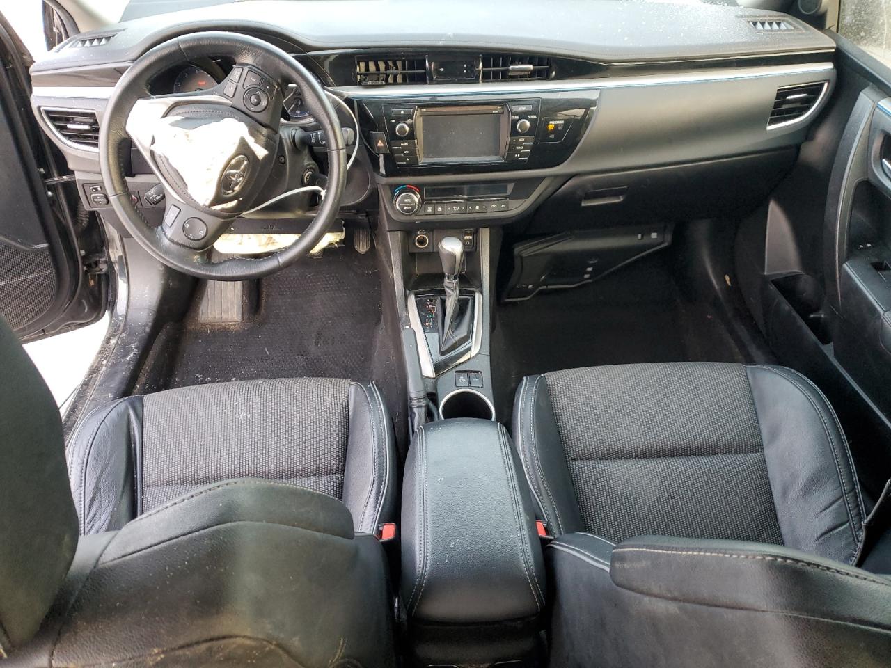 2015 Toyota Corolla - Image 8