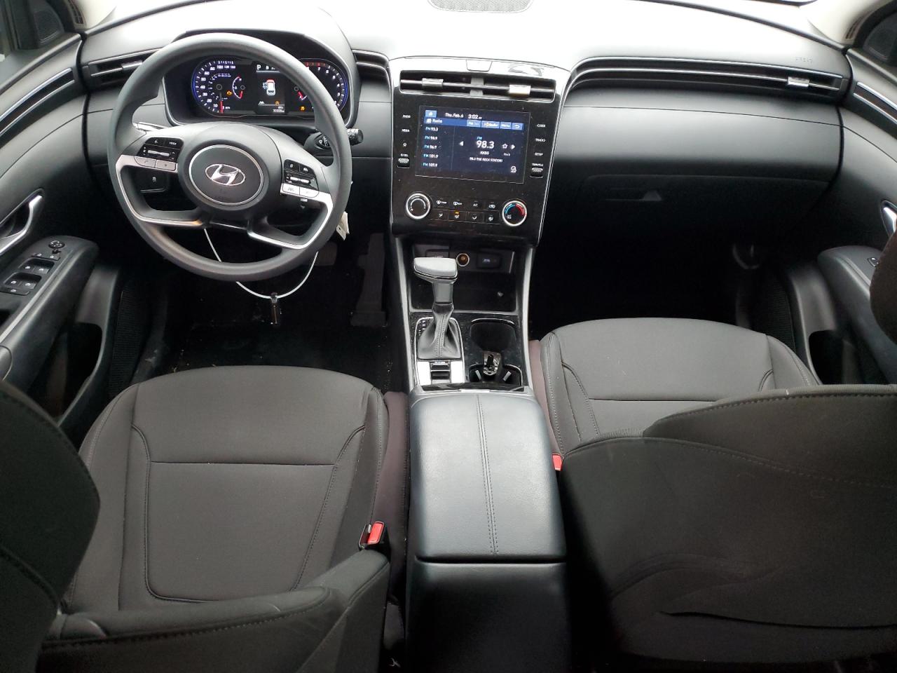 2022 Hyundai Tucson - Image 8