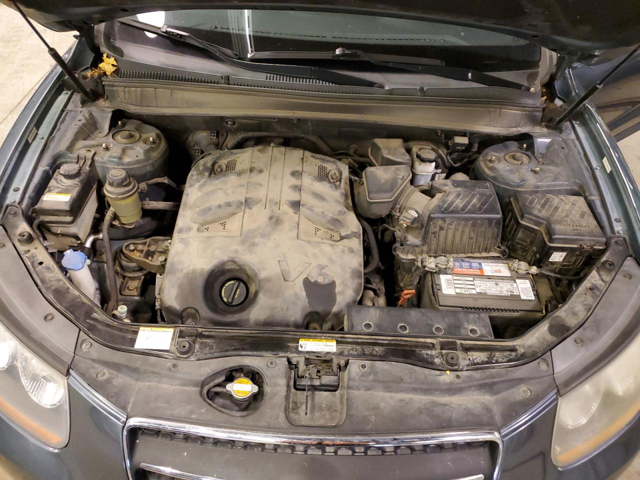 2009 Hyundai Santa Fe - Image 11