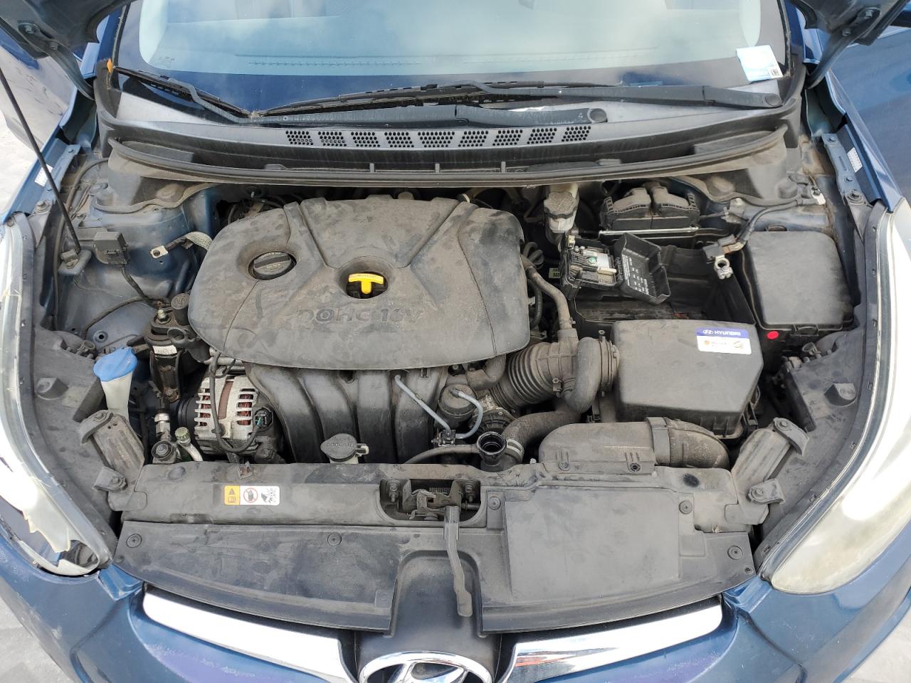 2016 Hyundai Elantra - Image 11