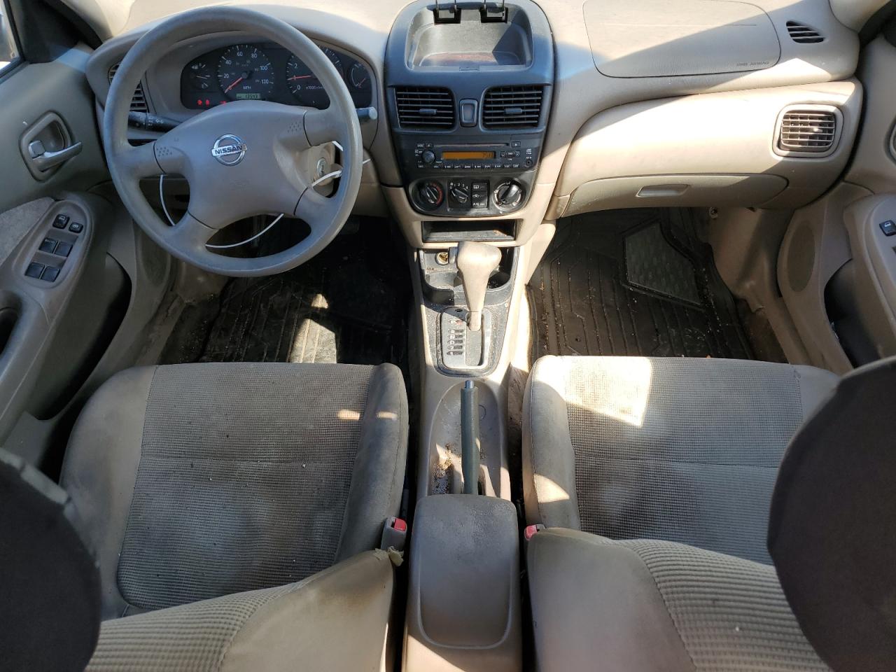 2004 Nissan Sentra - Image 8