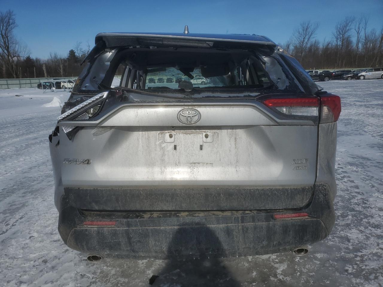 2020 Toyota RAV 4 - Image 6
