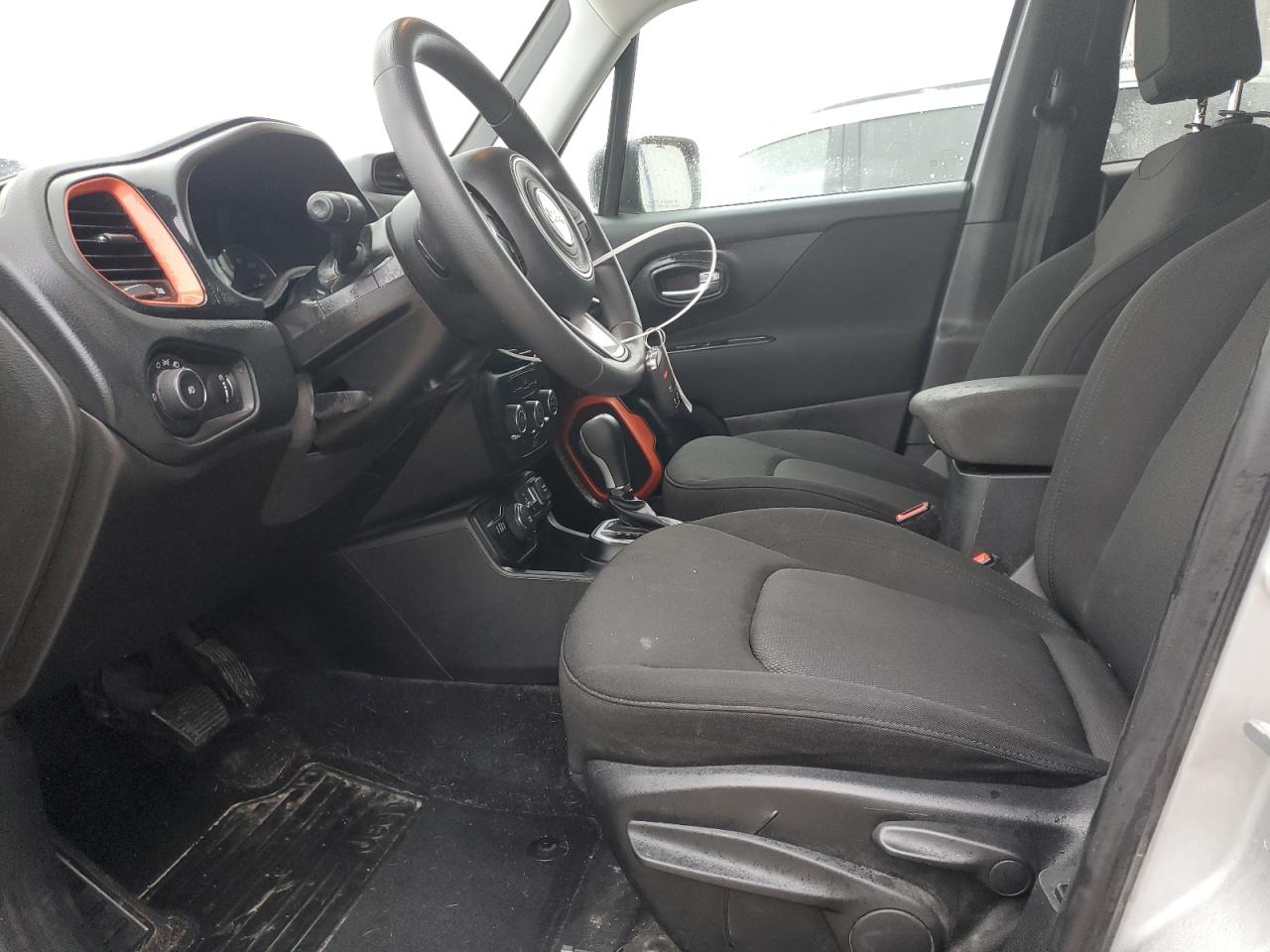 2018 Jeep Renegade - Image 7