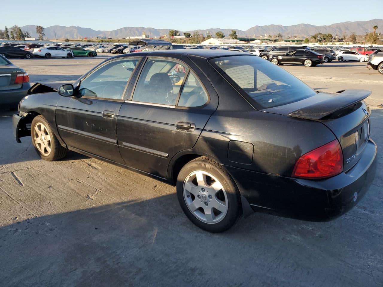2006 Nissan Sentra - Image 2