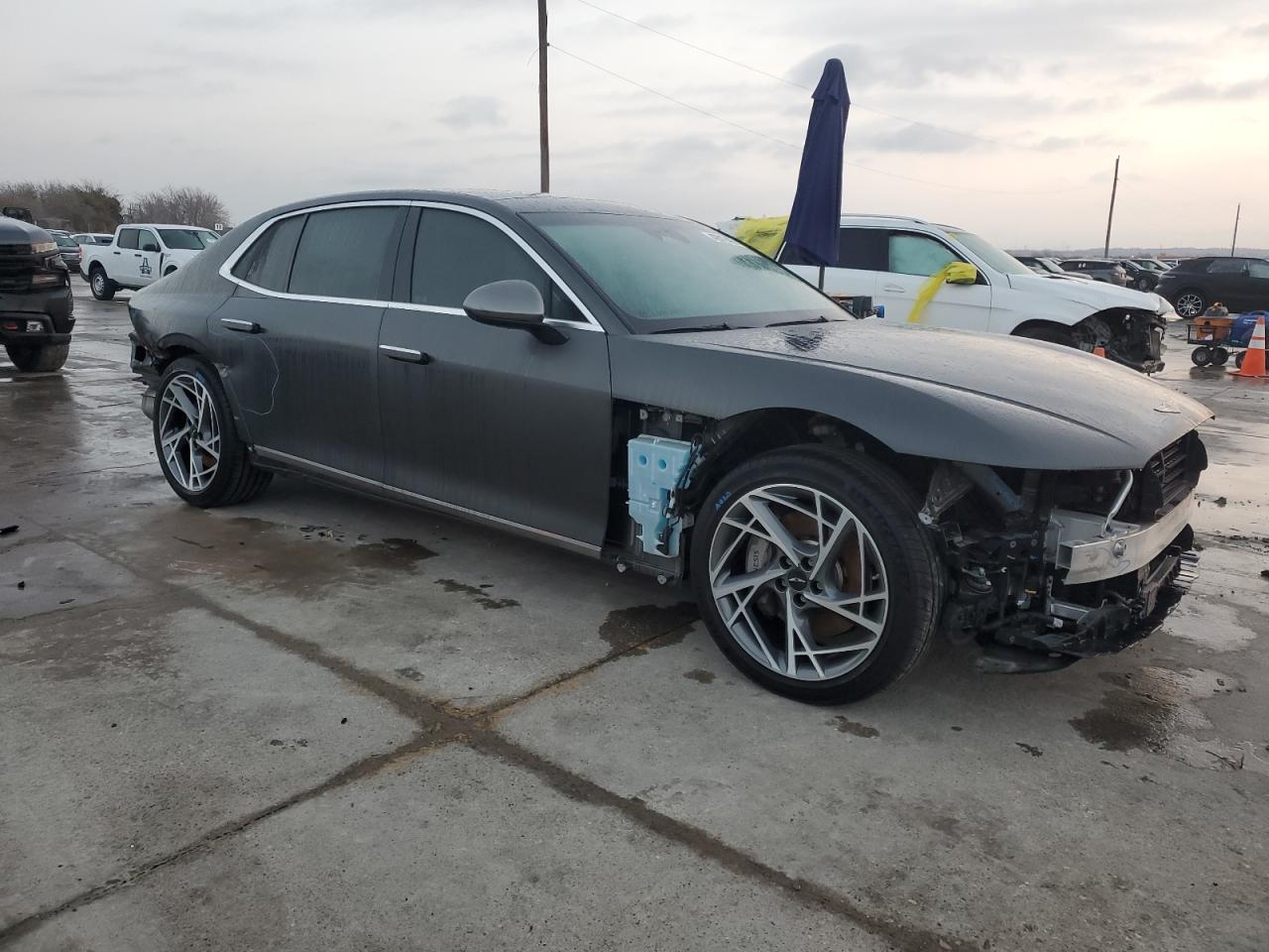 2023 Genesis G90 - Image 4