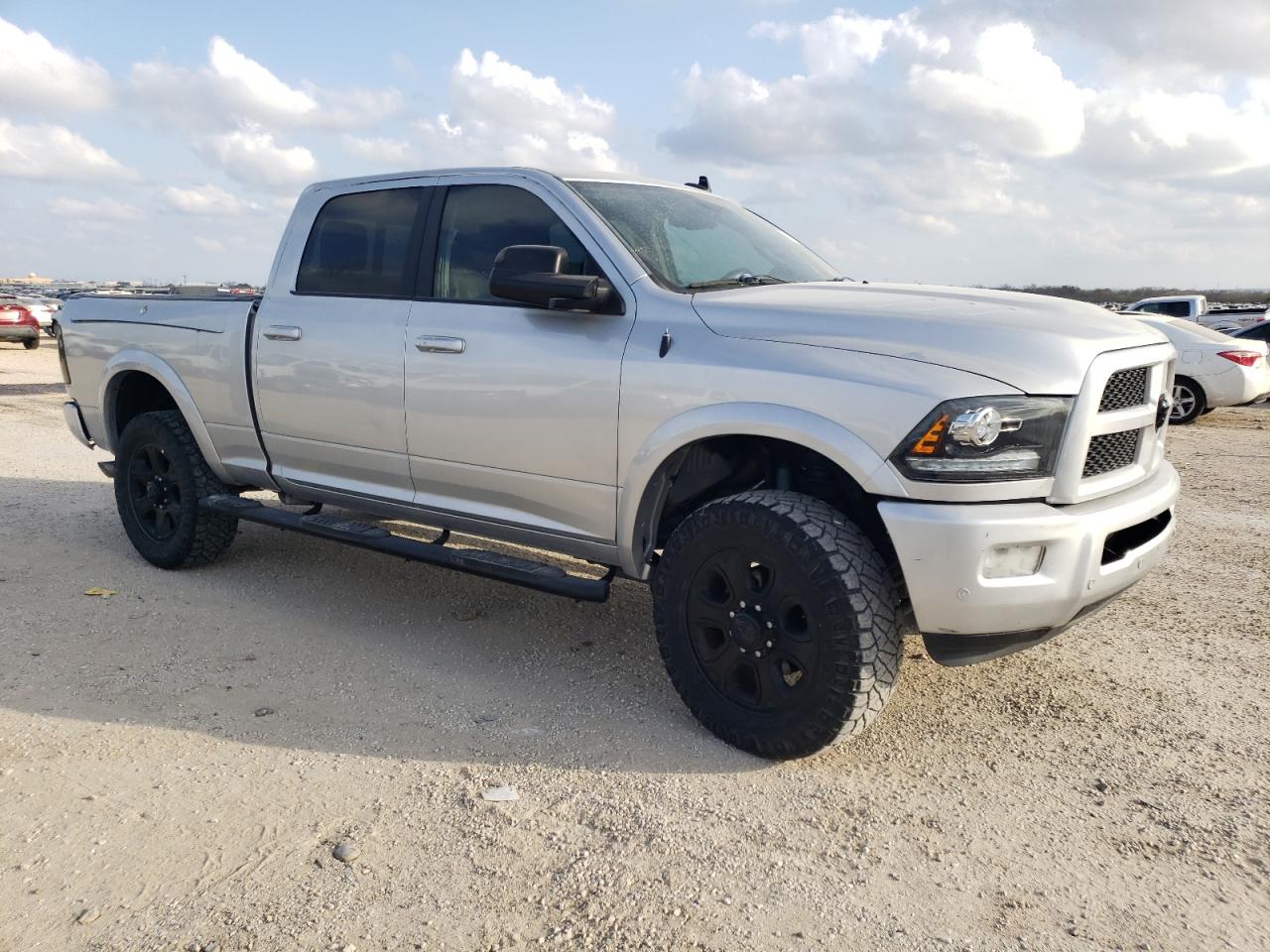 2017 RAM 2500 - Image 4