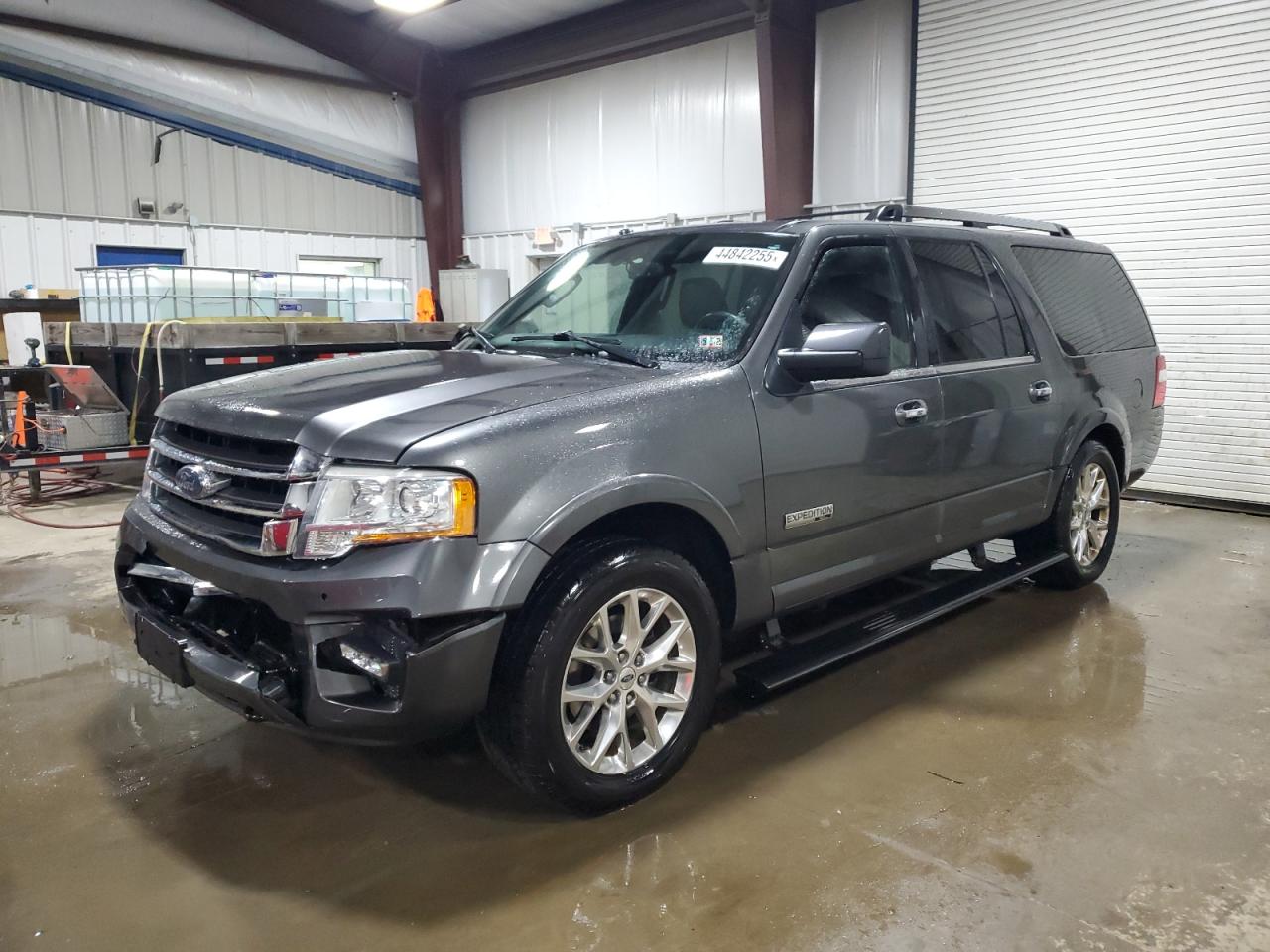 2015 Ford Expedition - Image 1