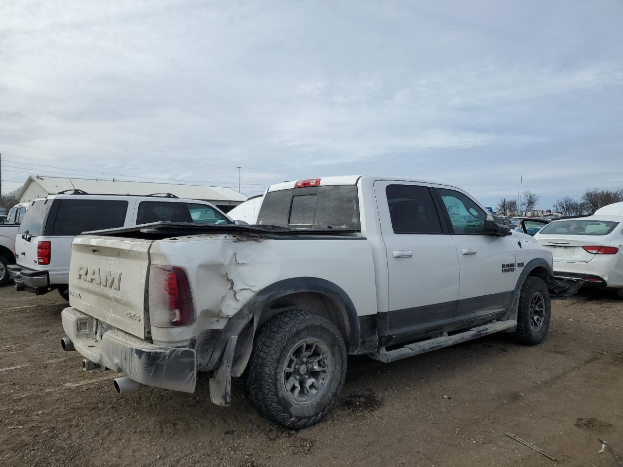 2015 RAM 1500 - Image 3