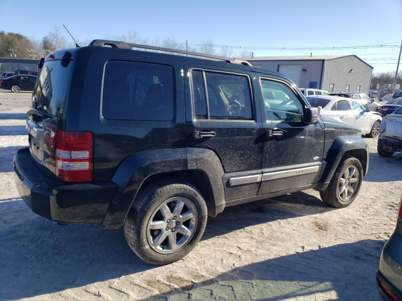 2012 Jeep Liberty (North America) - Image 3