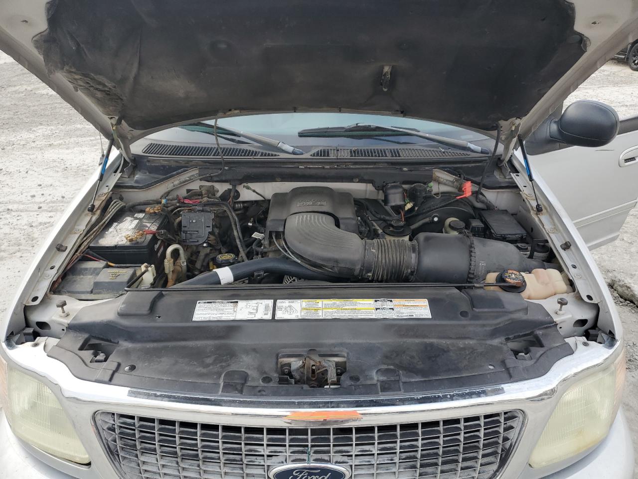 1999 Ford Expedition - Image 13