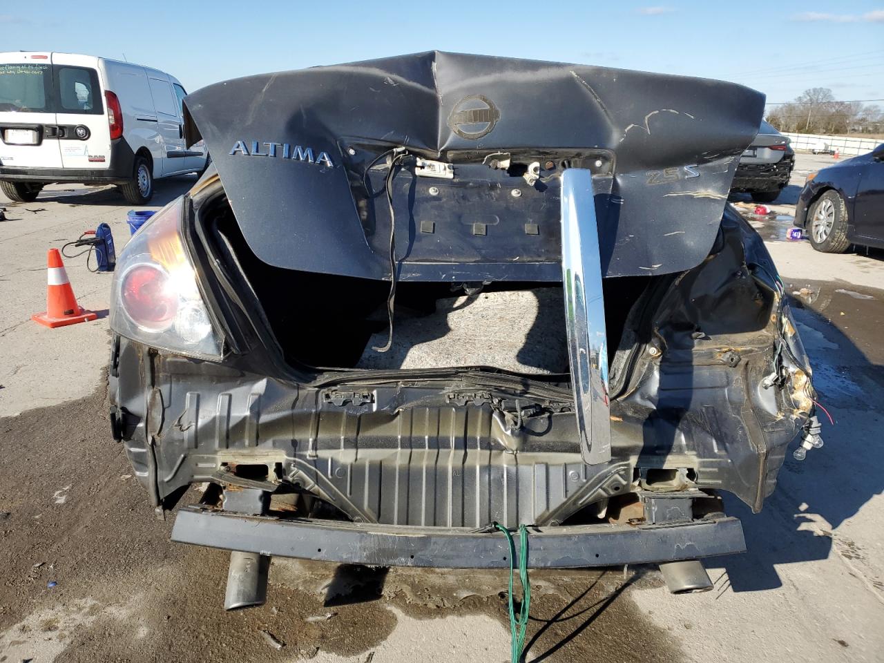 2010 Nissan Altima - Image 6