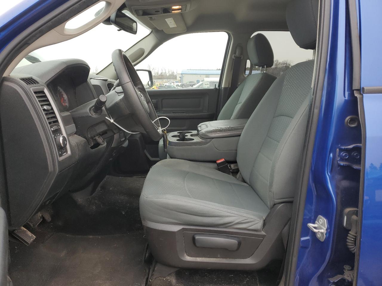 2015 RAM 1500 - Image 7