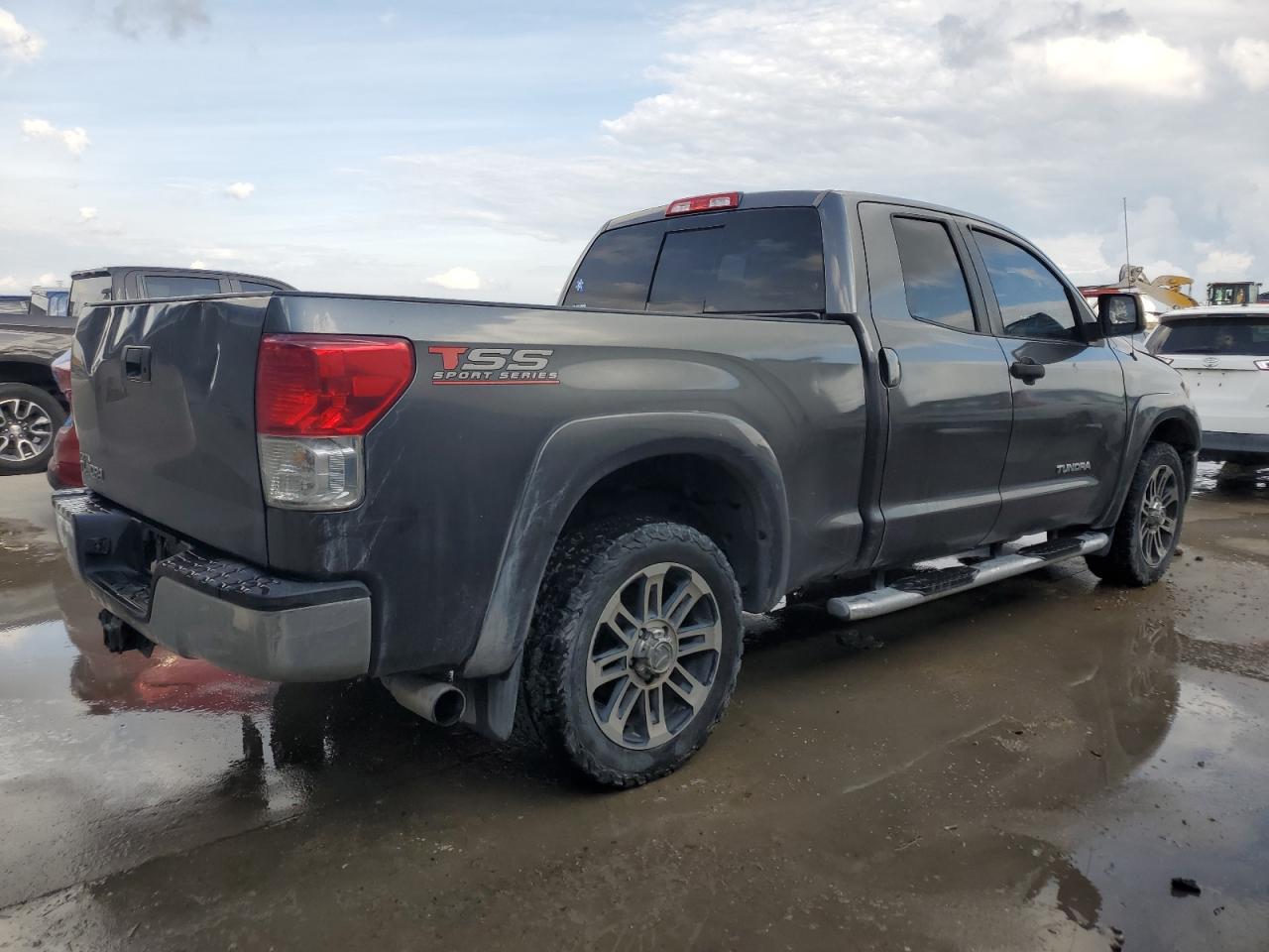 2012 Toyota Tundra - Image 3