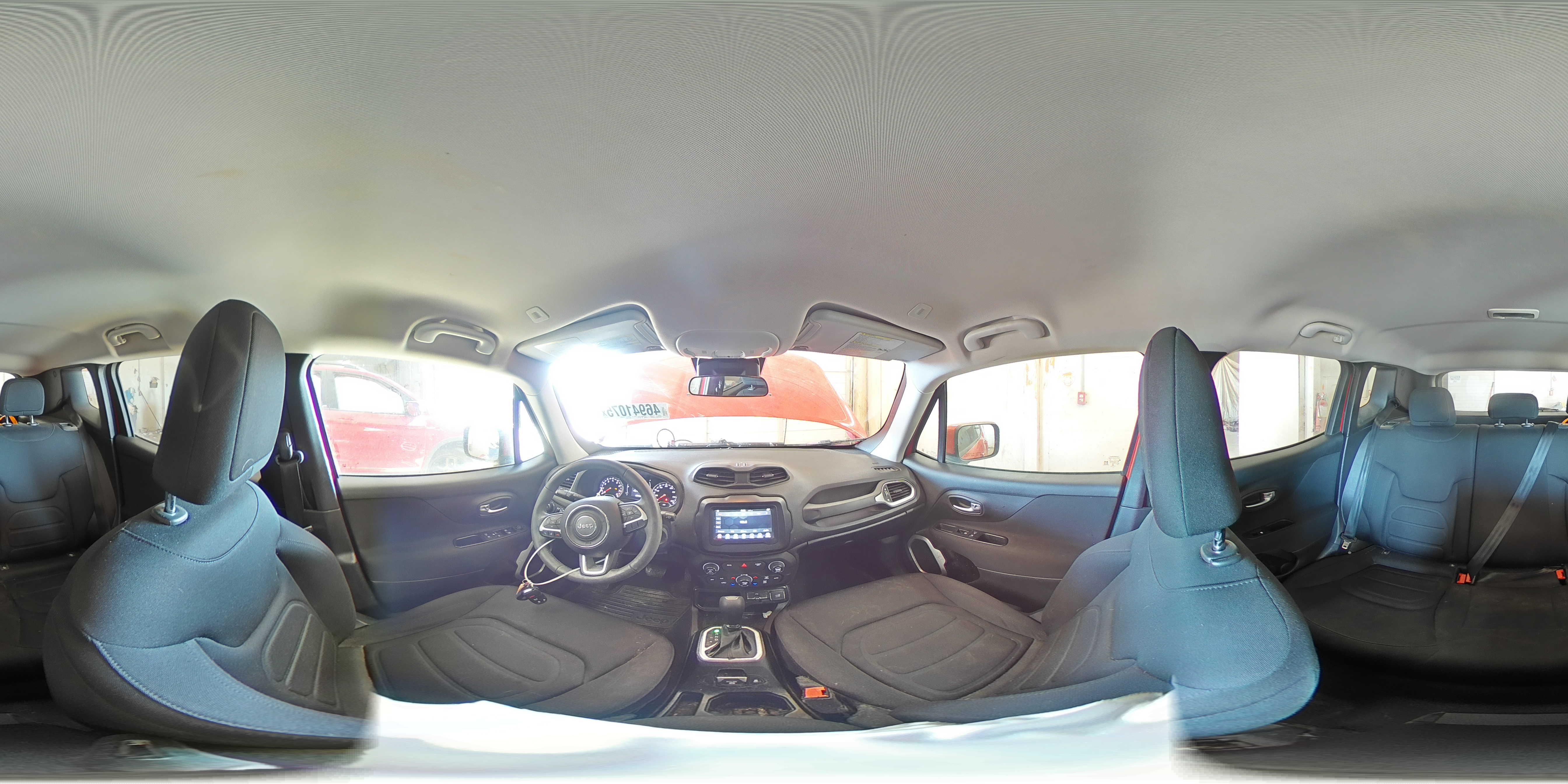 2018 Jeep Renegade - Image 14