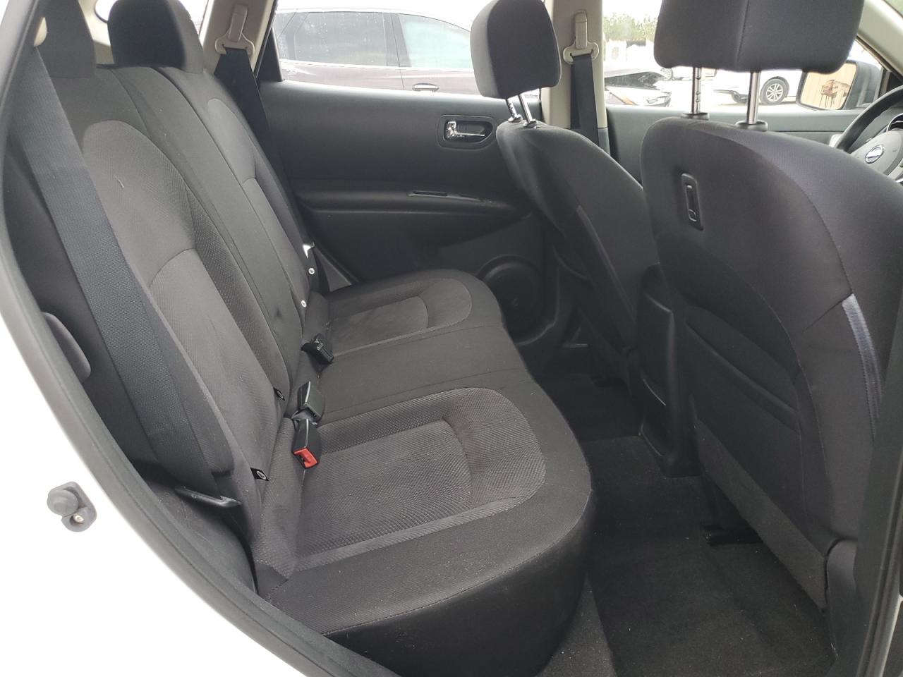 2011 Nissan Rogue - Image 11