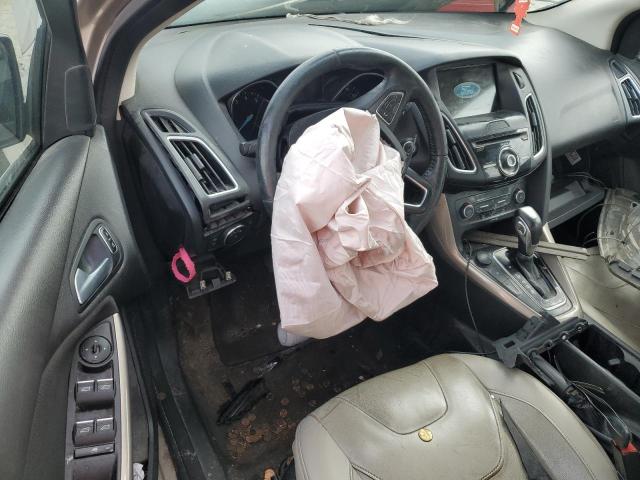  FORD FOCUS 2018 Золотой