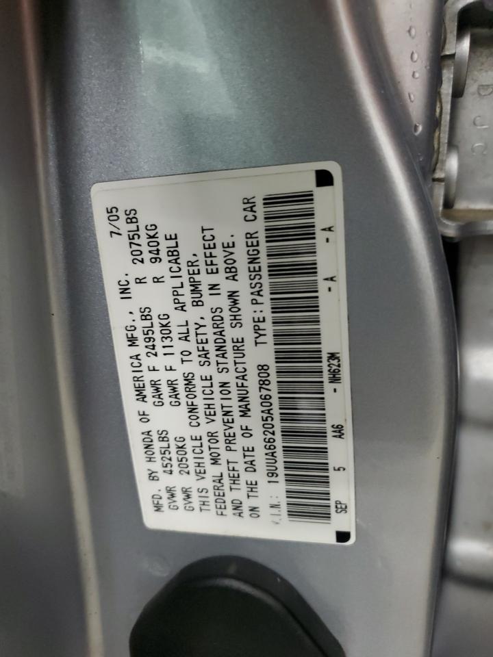 2005 Acura TL - Image 12