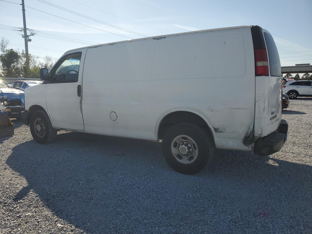 2011 Chevrolet Express - Image 2