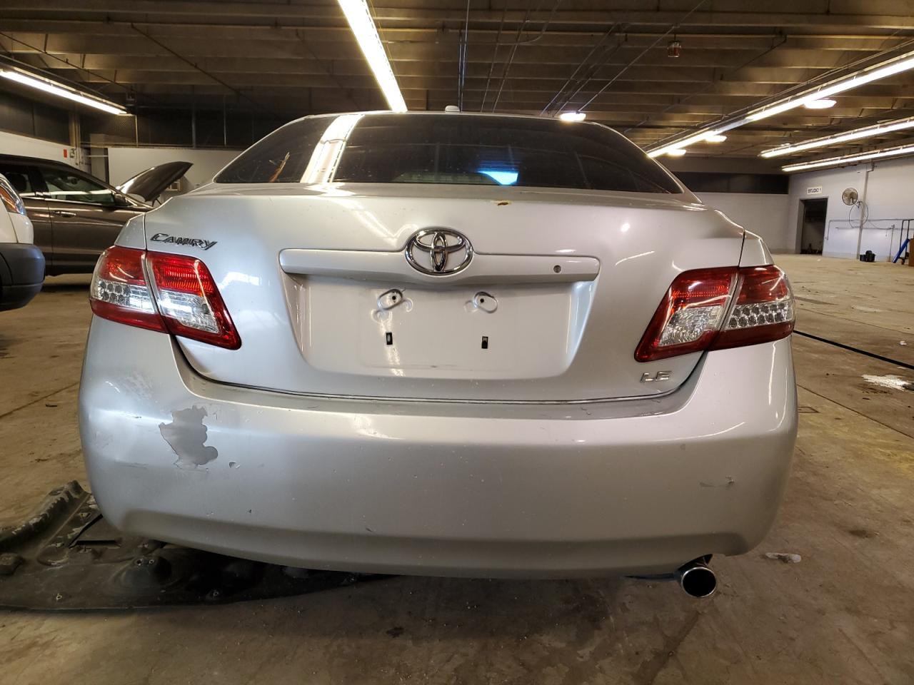 2010 Toyota Camry - Image 6