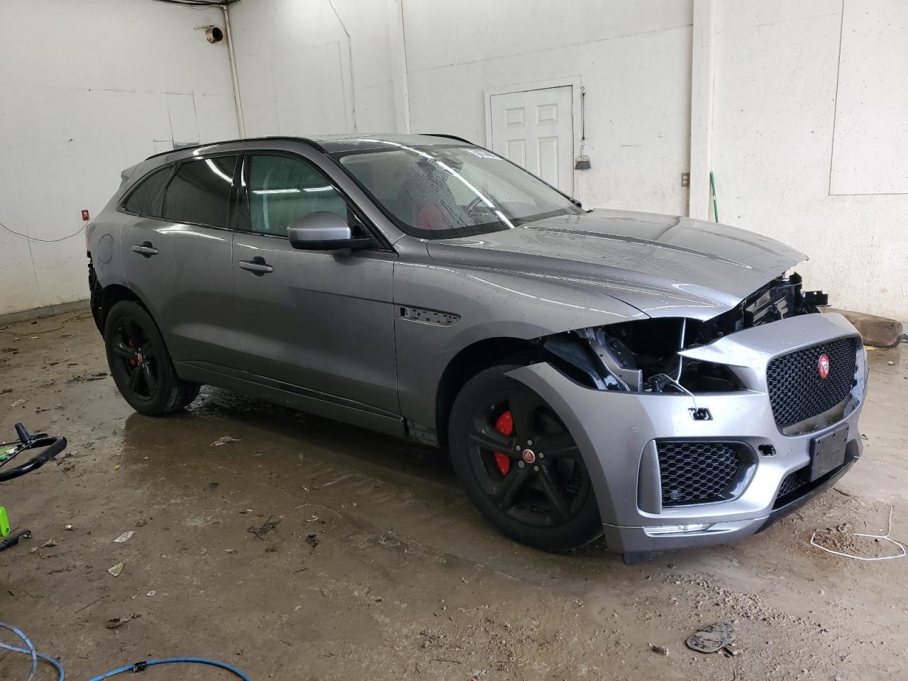 2020 Jaguar F-Pace - Image 4